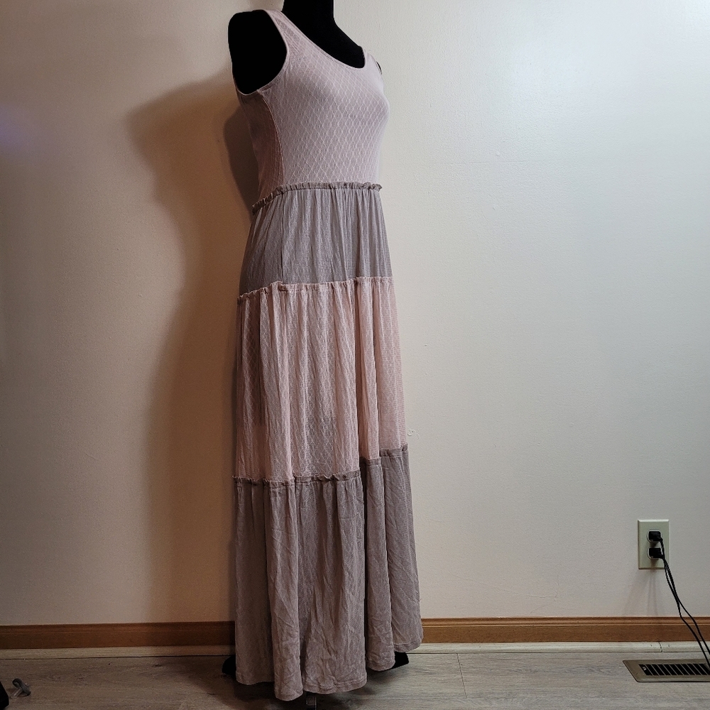 WallpapHer laced maxi  dress size M